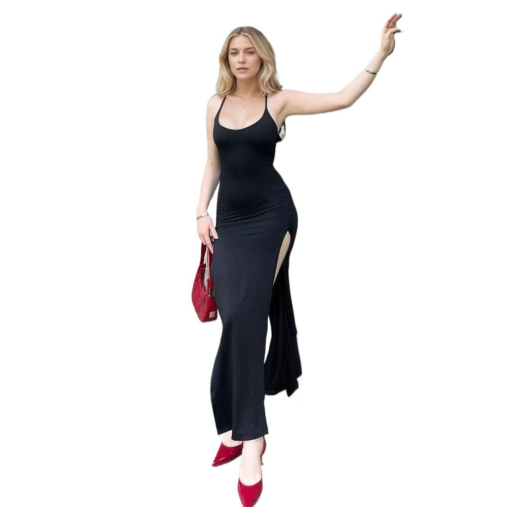 Robe maxi femme avec une fente profonde et des bretelles spaghetti séduisantes Levoire