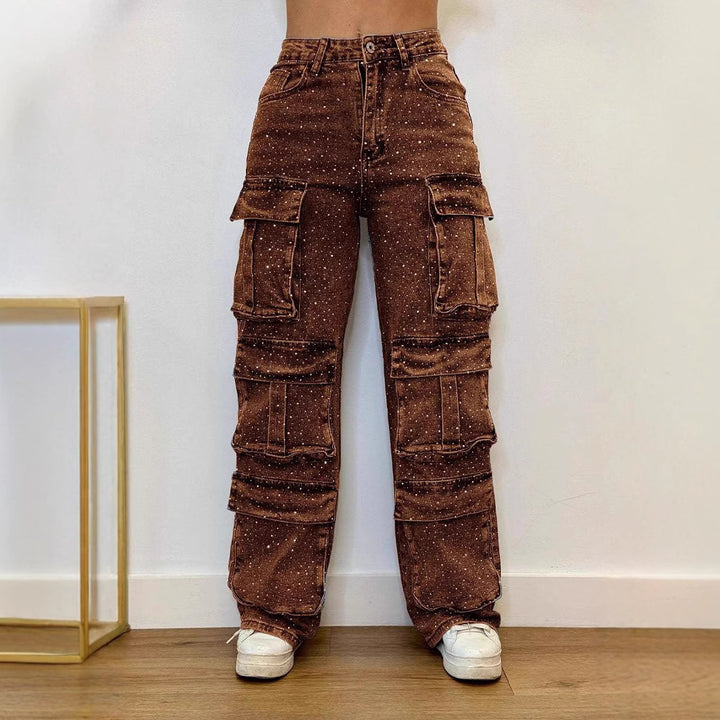 Pantalon cargo femme avec poches tendance et un effet délavé moderne Levoire