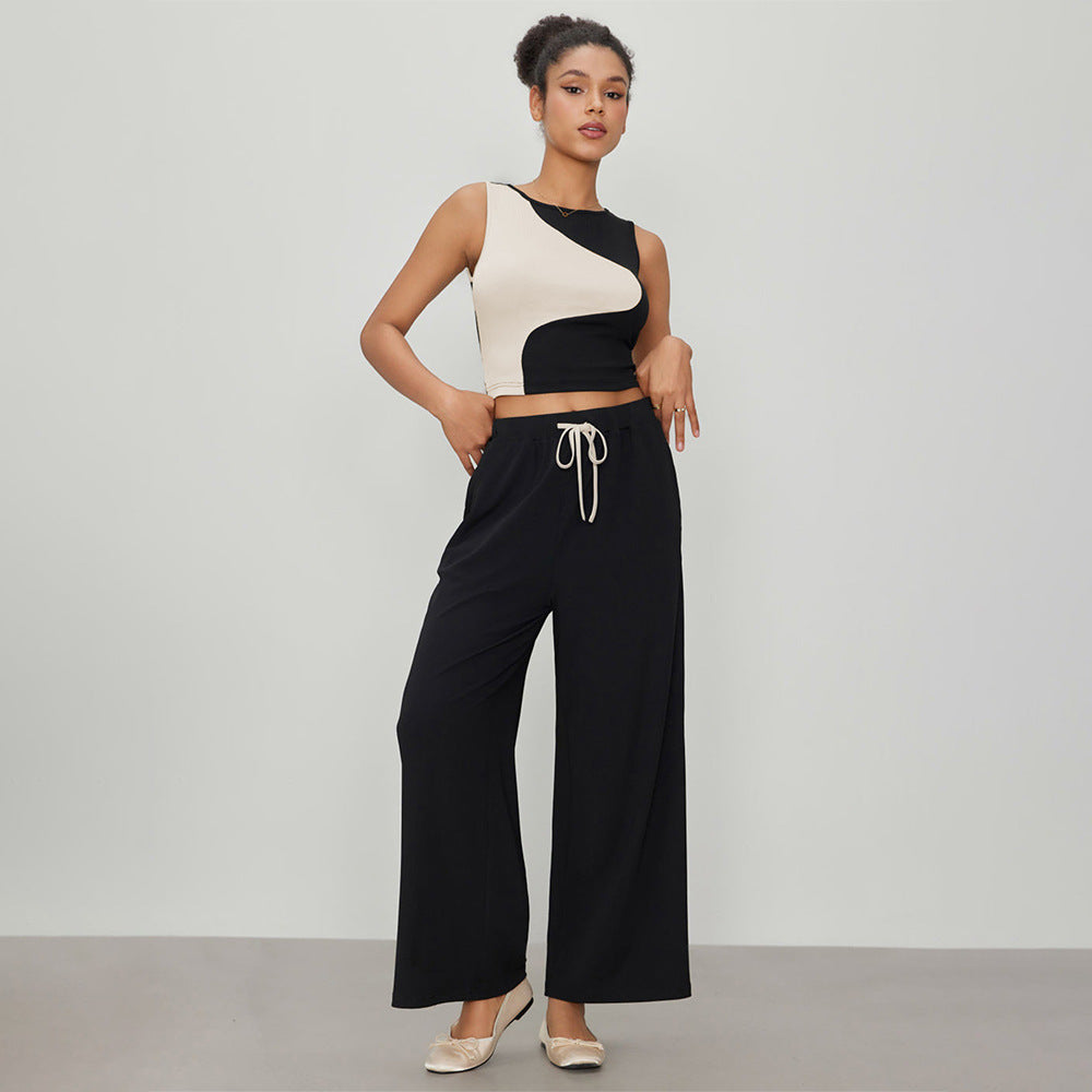 Top court pour femmes avec un design asymétrique et des contrastes à la mode Levoire