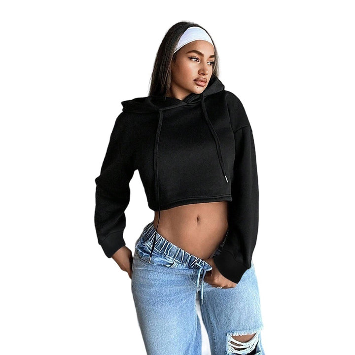 Sweatshirt court pour femmes avec une coupe décontractée et une capuche Levoire