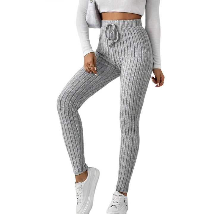 Leggings pour femmes avec motif à côtes fines et taille élastique Levoire