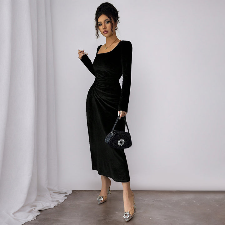 Robe midi femme avec un élégant décolleté carré et des détails de volants raffinés Levoire