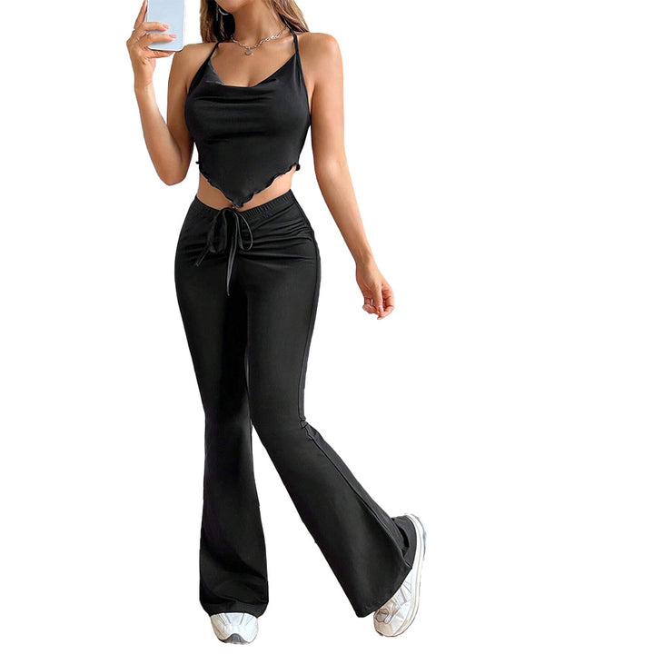 Ensemble deux pièces de sport pour femme avec un haut respectueux de la peau et un pantalon ajusté Levoire