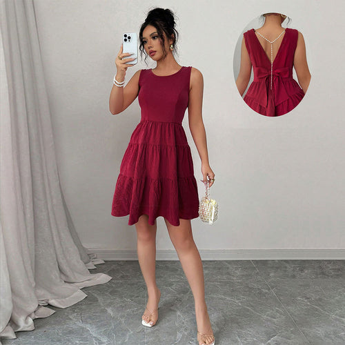 Robe d'été aérienne pour femme avec un élégant décolleté en V et un ourlet volé Levoire