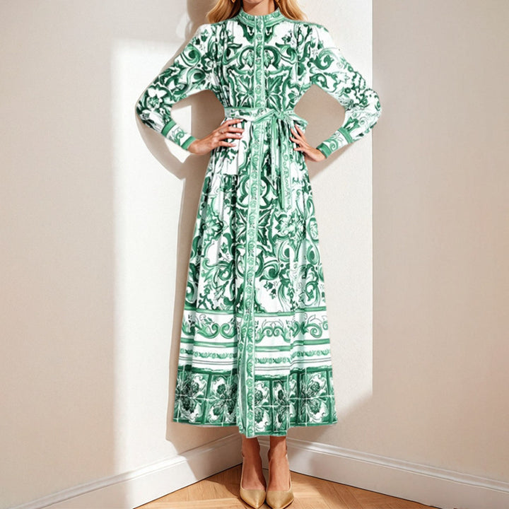 Dame Élégante Robe Maxi avec Motif Floral Délicat et Ceinture Pratique Levoire