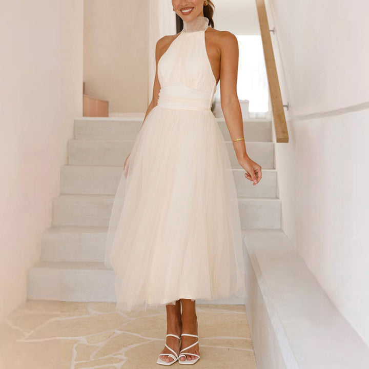 Robe de cocktail élégante pour femmes en tulle avec design à col haut Levoire