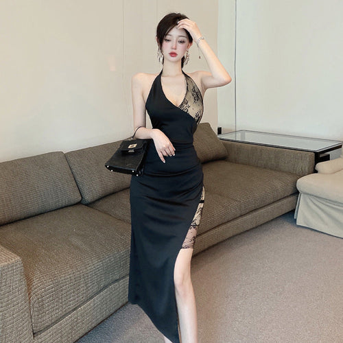 Levoire | Robe Halka avec détail en dentelle fente au dos robe ouverte