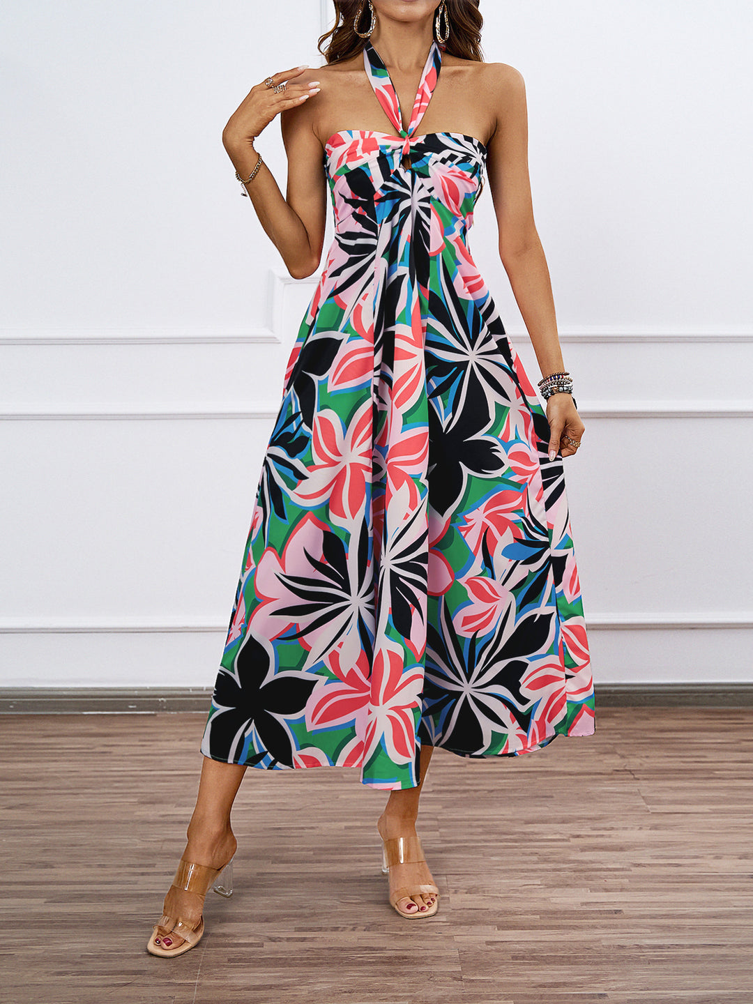 Robe maxi femme avec design à épaules dénudées et motif floral Levoire