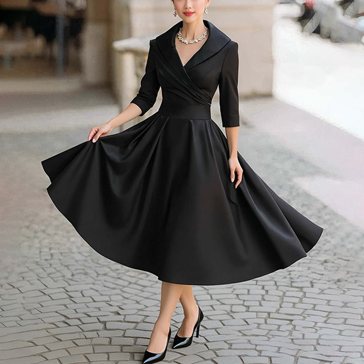 Robe midi pour femme avec un élégant décolleté en wrap et fronces Levoire