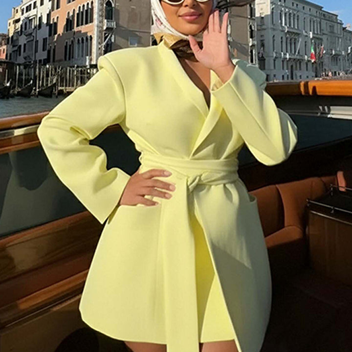 Veste d'été élégante pour femmes avec ceinture à nouer et poches pratiques Levoire
