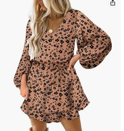 Robe à manches courtes pour femmes avec des manches bouffantes volumineuses Levoire