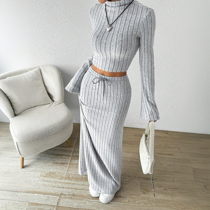 Ensemble crop top à manches longues pour femmes et jupe maxi avec texture côtelée élégante Levoire