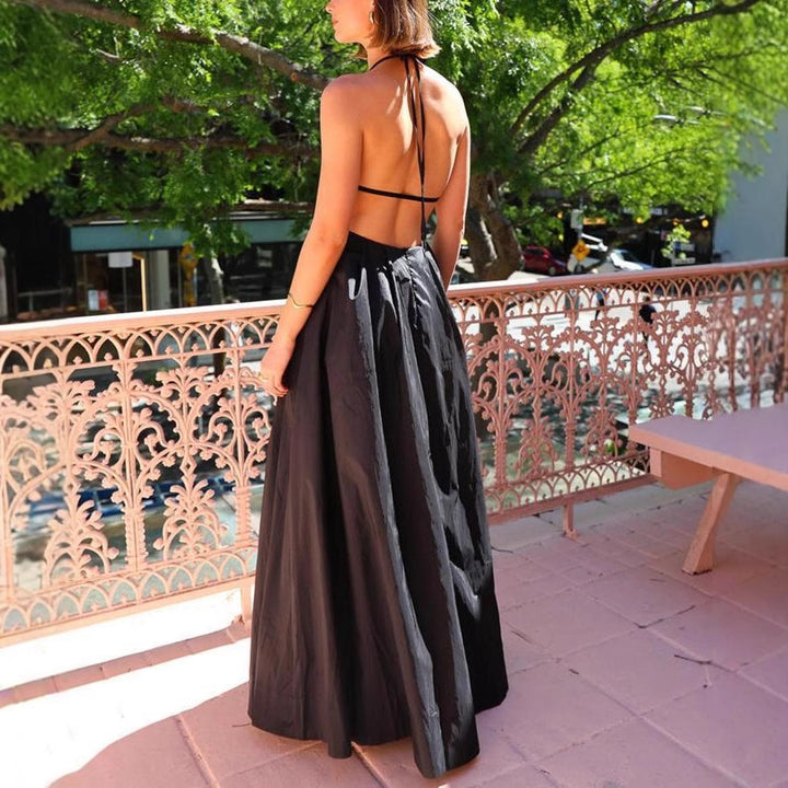 Robe de soirée longue pour femme avec découpe profonde au dos et jupe fluide Levoire