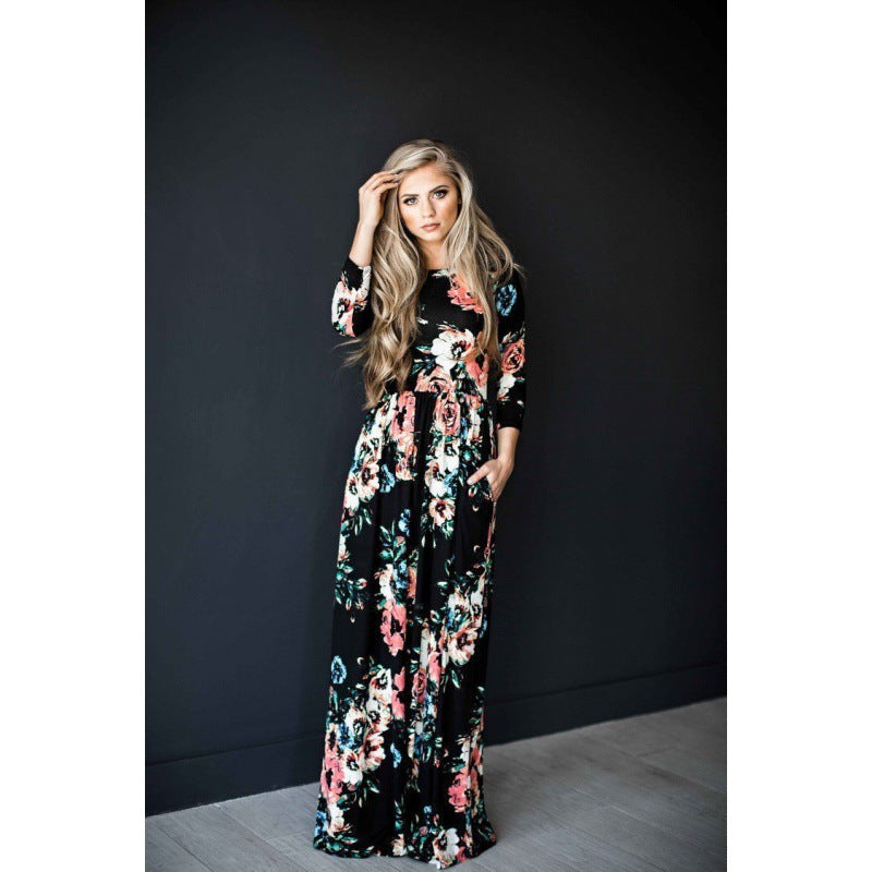 Robe maxi femme avec des motifs floraux et une jupe longue et fluide Levoire