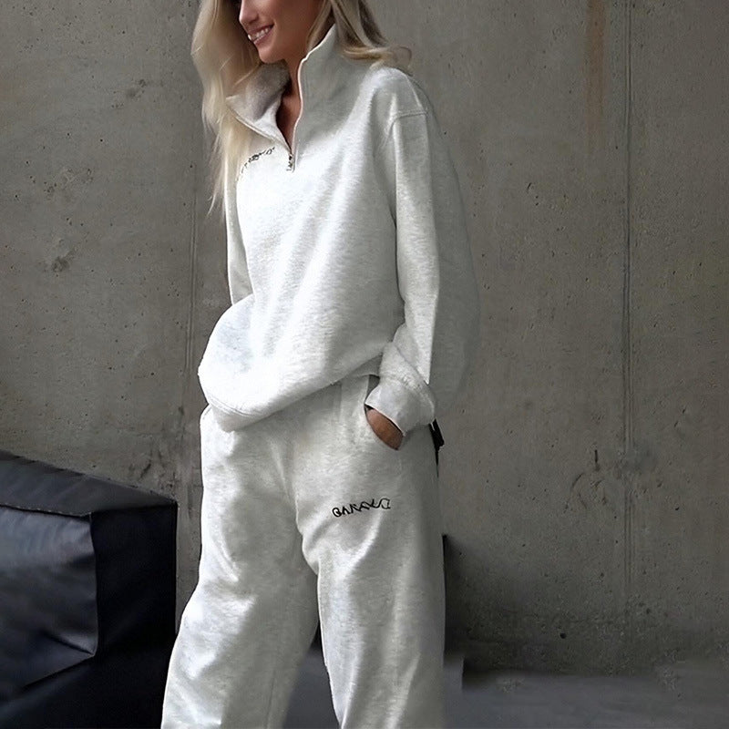 Ensemble de détente sportif pour femmes avec col haut et coupe ample Levoire