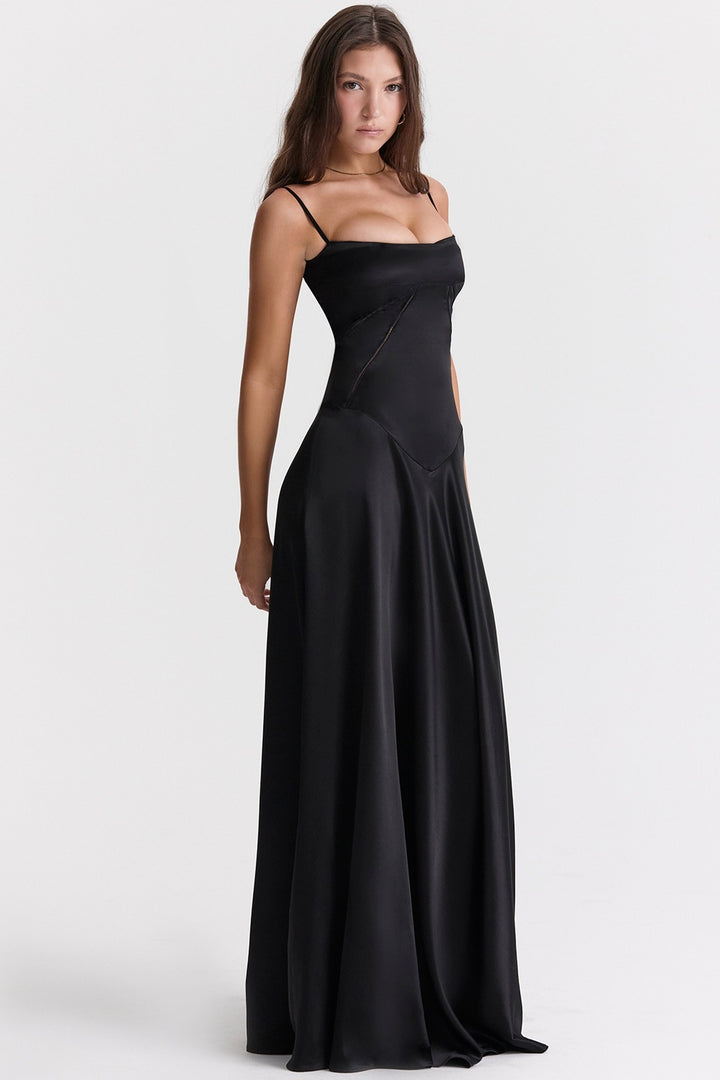 Robe maxi élégante en satin pour femme avec bretelles fines et coupe près du corps Levoire