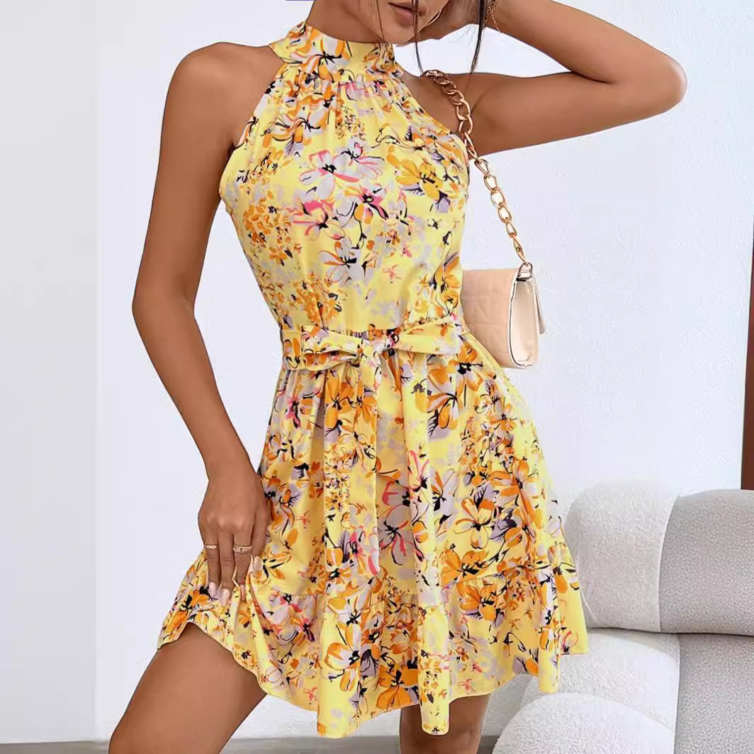 Robe halter ludique pour femmes avec design floral Levoire