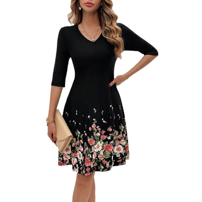 Levoire | Slim Fit Floral Print V-neck Dress