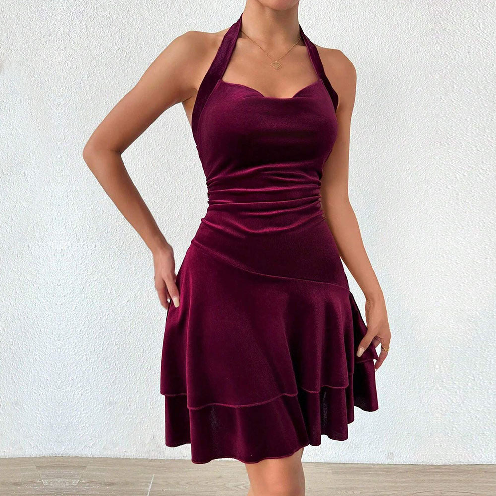 Robe de soirée ajustée pour dames avec jupe volants et design dos nu Levoire