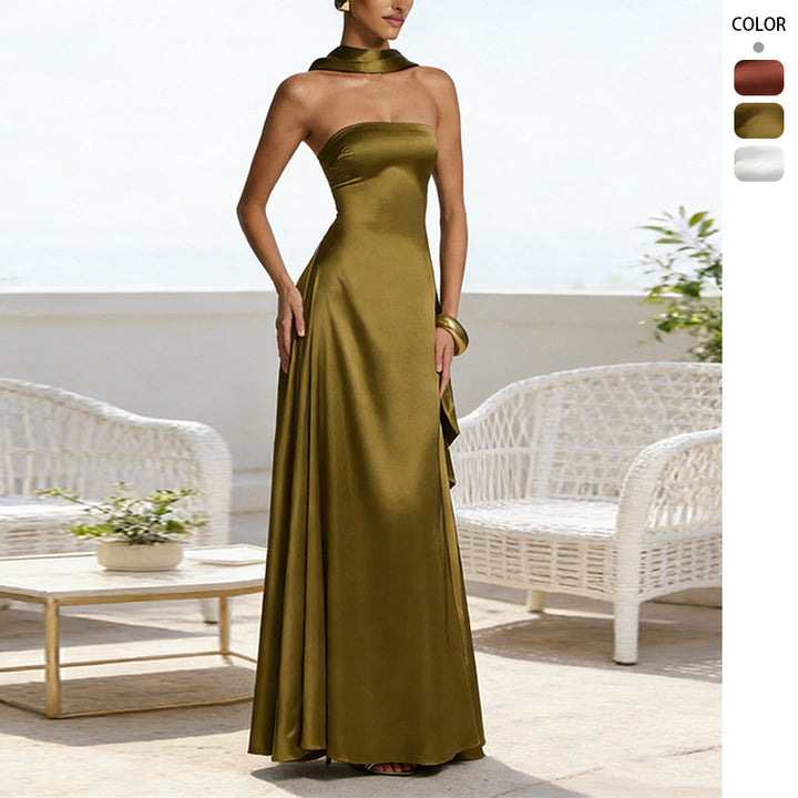Robe de soirée sans bretelles élégante pour femmes en tissu semblable à du satin avec jupe fluide Levoire