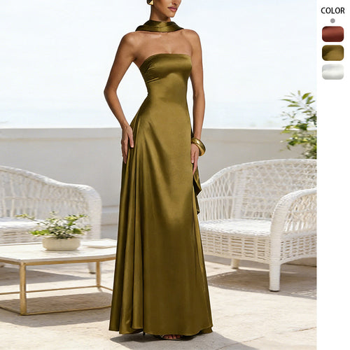 Robe de soirée sans bretelles élégante pour femmes en tissu semblable à du satin avec jupe fluide Levoire