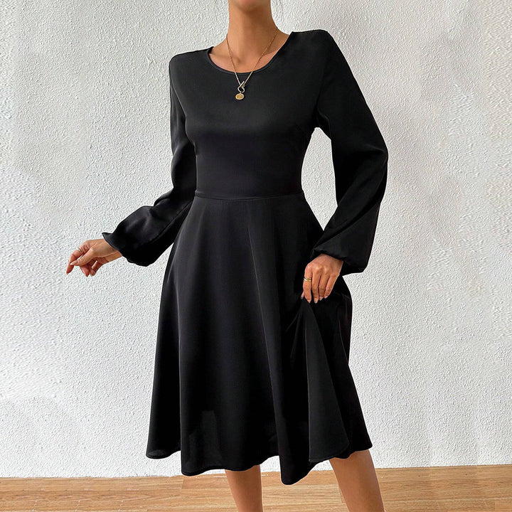 Robe dames en A avec un élégant col rond et des manches larges Levoire