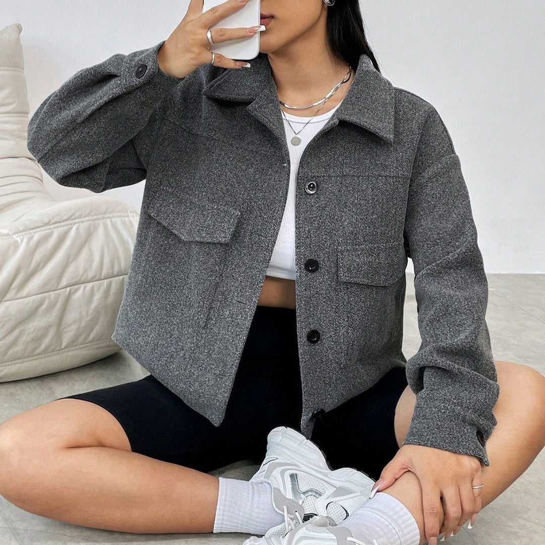 Veste surdimensionnée décontractée pour femmes avec poches pratiques et fermeture à boutons Levoire