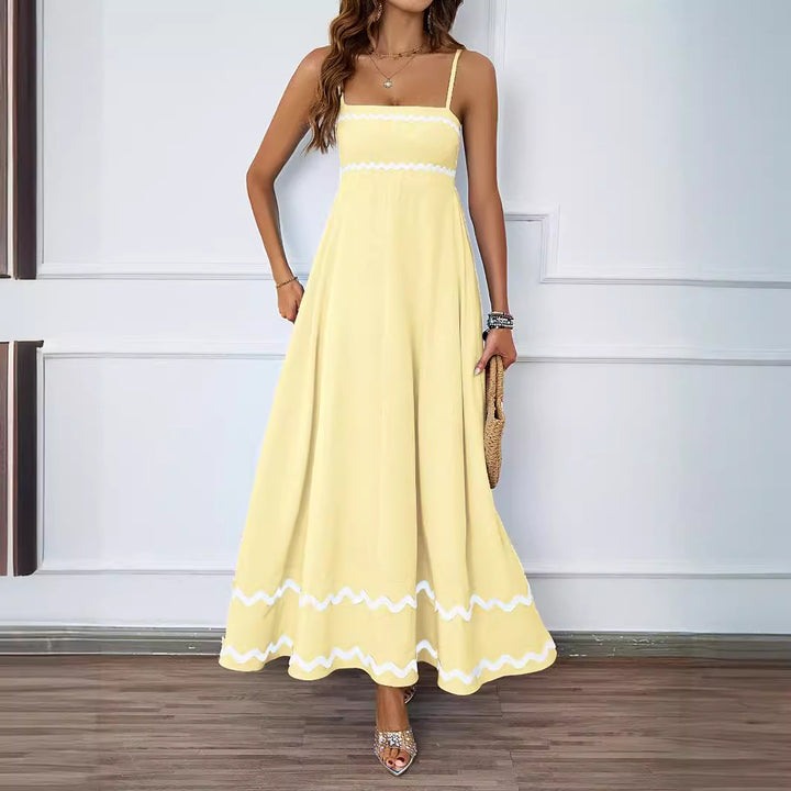 Robe maxi pour femmes avec un ourlet délicat à volants et de fines bretelles spaghetti Levoire