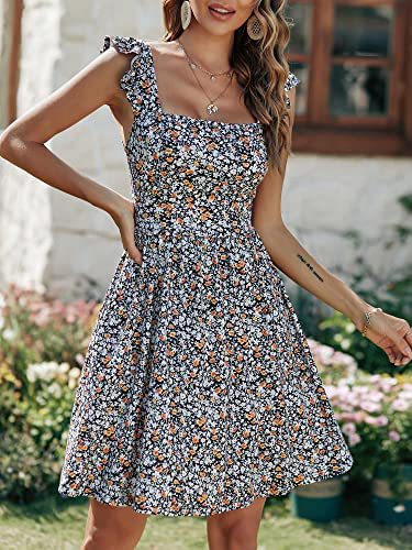 Robe d'été pour femmes avec des manches froncées et une fente Levoire