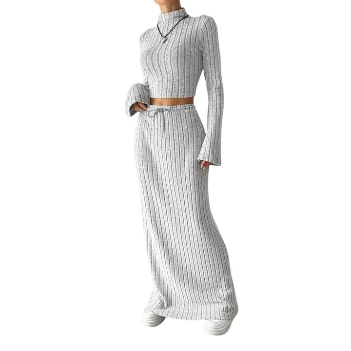 Ensemble top court à manches longues et jupe maxi pour femmes avec une élégante structure en rib Levoire