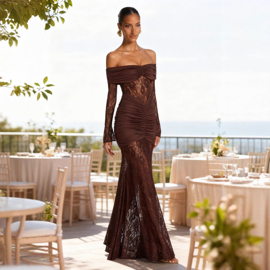 Robe maxi en dentelle élégante pour femmes avec des détails de volants raffinés et des bretelles dénudées Levoire
