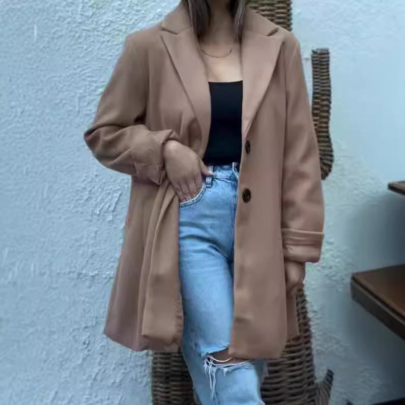 Manteau en laine élégant pour femmes avec un col à revers stylé Levoire