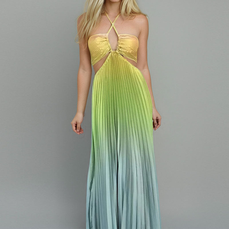 Robe maxi plissée élégante pour femme avec décolleté plongeant et détails découpés Levoire