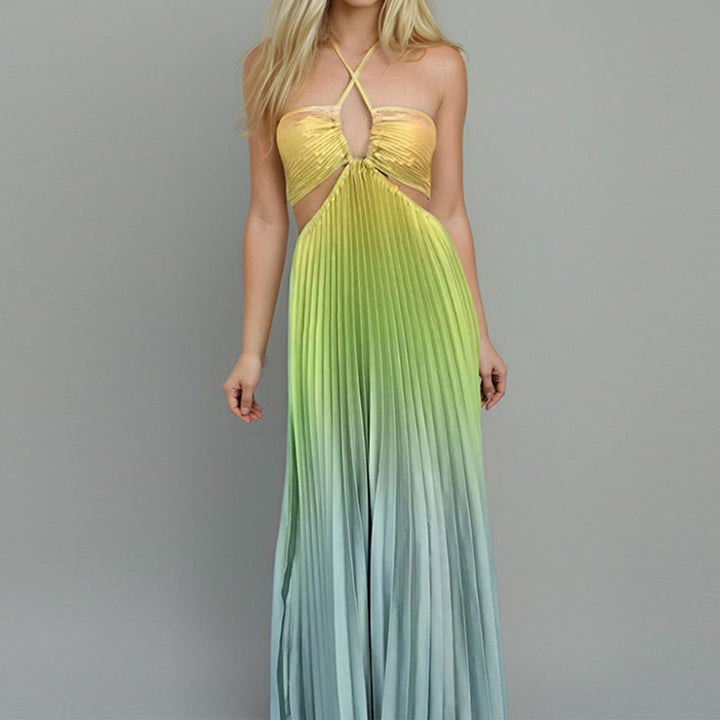 Robe maxi plissée élégante pour femme avec décolleté plongeant et détails découpés Levoire