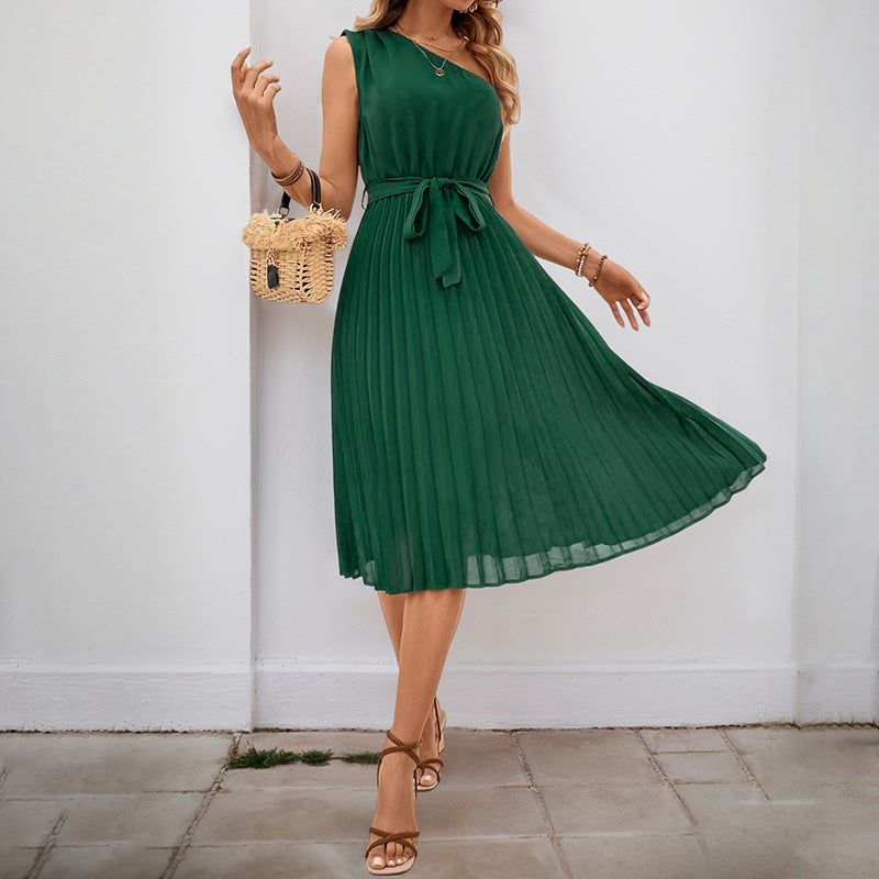 Robe midi plissée pour femme avec ceinture ajustée et coupe élégante Levoire