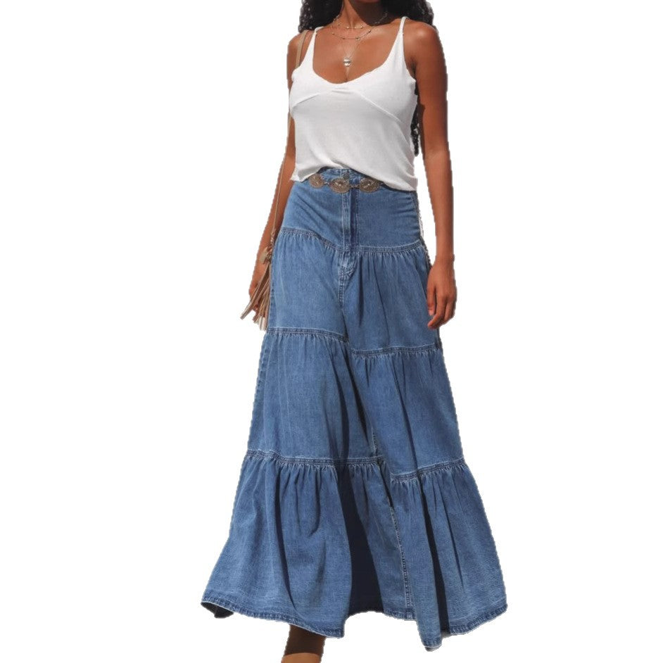 Robe maxi pour femmes au style décontracté et avec des volants volumineux Levoire
