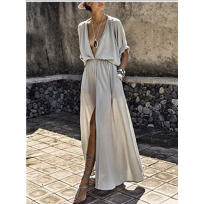 Robe maxi femme avec décolleté en V profond et fente sophistiquée Levoire