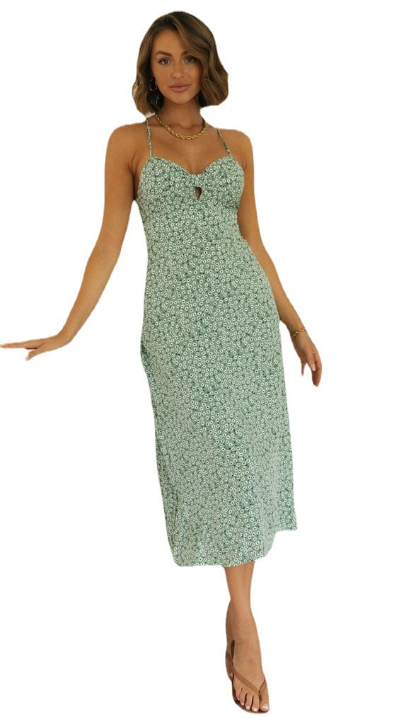 Robe midi pour dames avec des bretelles spaghetti délicates et décolleté en cœur Levoire