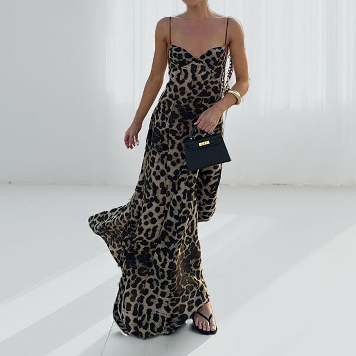 Robe maxi femme avec décolleté plongeant et élégant imprimé léopard Levoire
