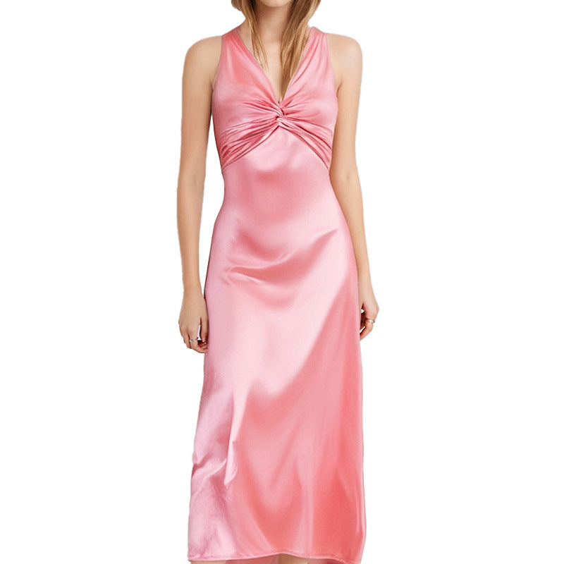Robe en satin pour femmes avec détail enveloppant élégant Levoire
