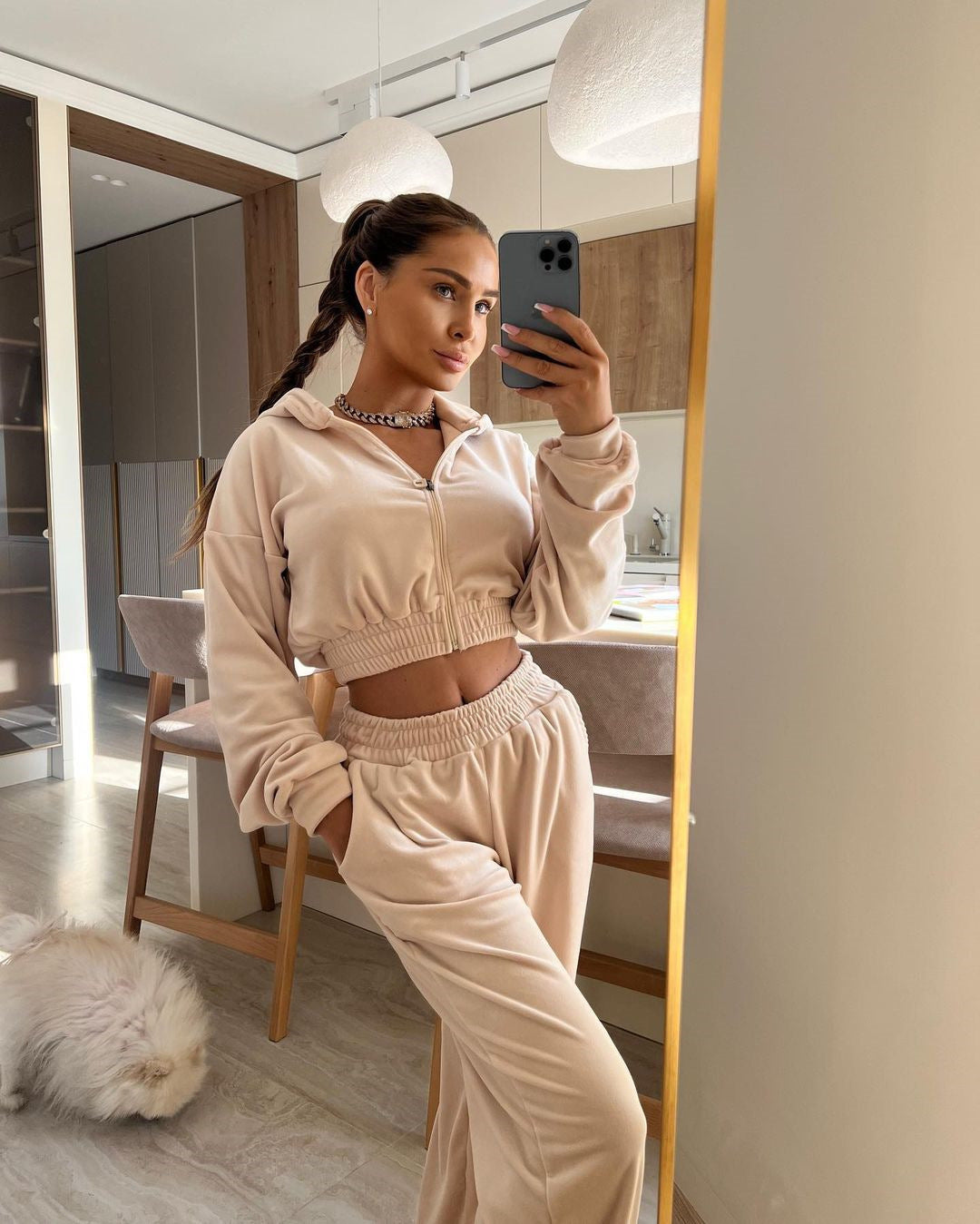 Levoire | Sweatshirt-set de Rentouva avec des pantalons longs élastiques Abricot
