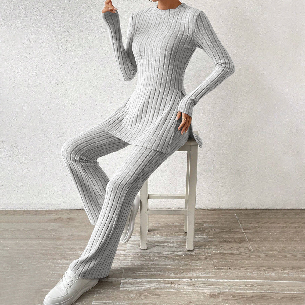 Costume tricot femme avec manches longues élégantes et coupe à la mode Levoire