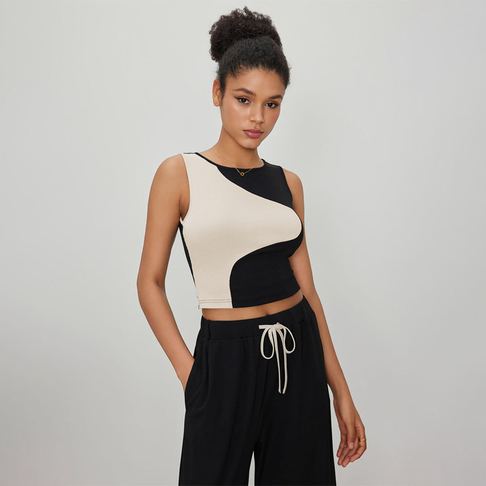 Top court pour femmes avec un design asymétrique et des contrastes à la mode Levoire