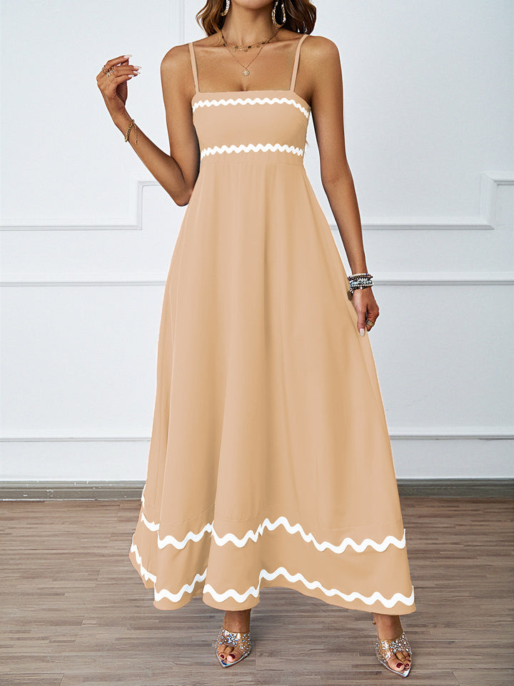 Robe maxi pour femmes avec un ourlet délicat à volants et de fines bretelles spaghetti Levoire