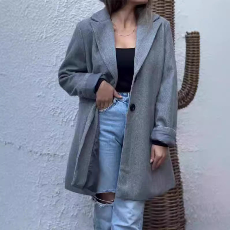 Manteau en laine élégant pour femmes avec un col à revers stylé Levoire