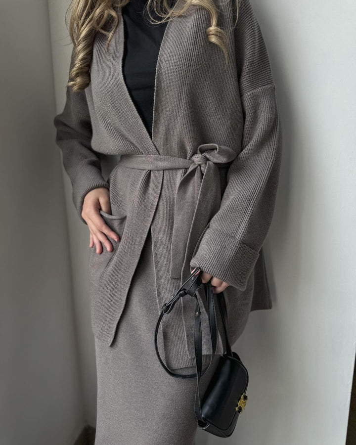 Robe crayon élégante pour femme avec veste blazer chic et poches pratiques Levoire