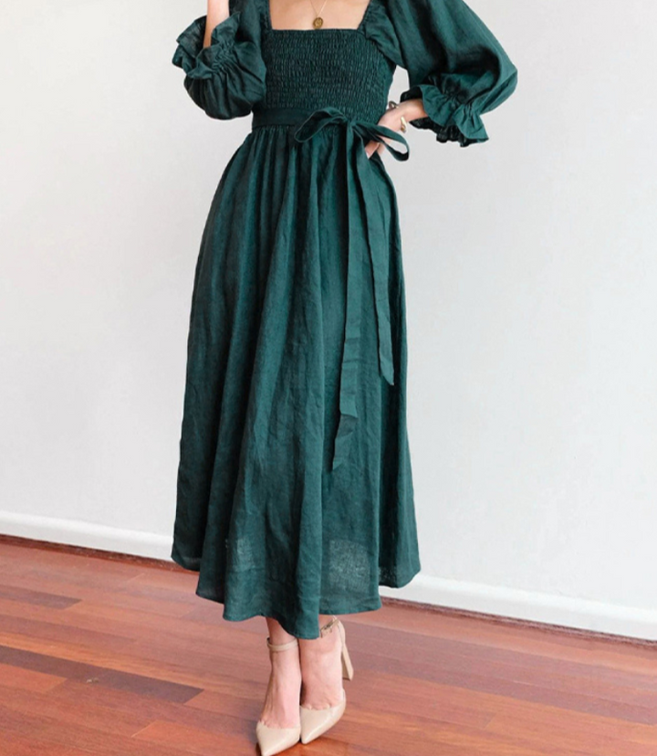 Levoire | Robe Française Avec Des Manches Cloche Vert foncé