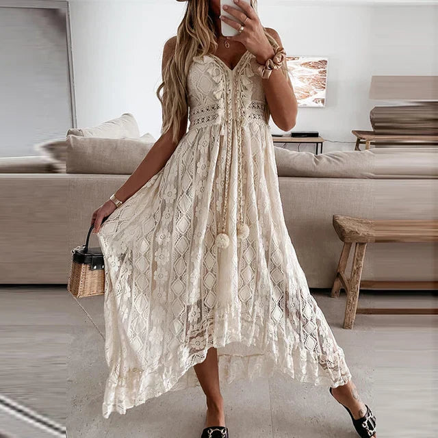 Levoire | Robe En Dentelle Pour Femme Avec Décolleté En V Beige