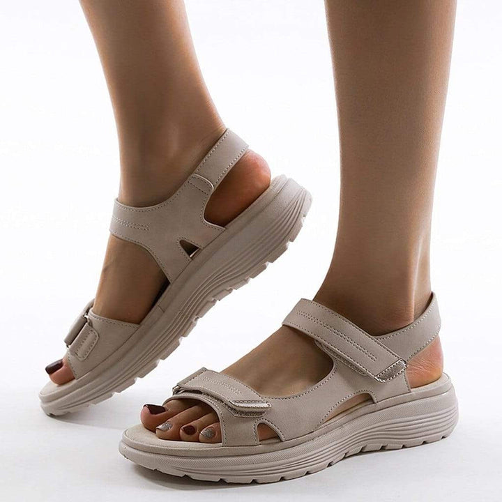 Levoire | Sandales Sport Légères À Velcro Pour Femmes Beige