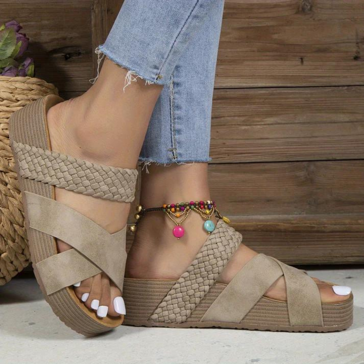 Levoire | Slip On Tjick Sole Slides Sandales Pour Femmes Beige